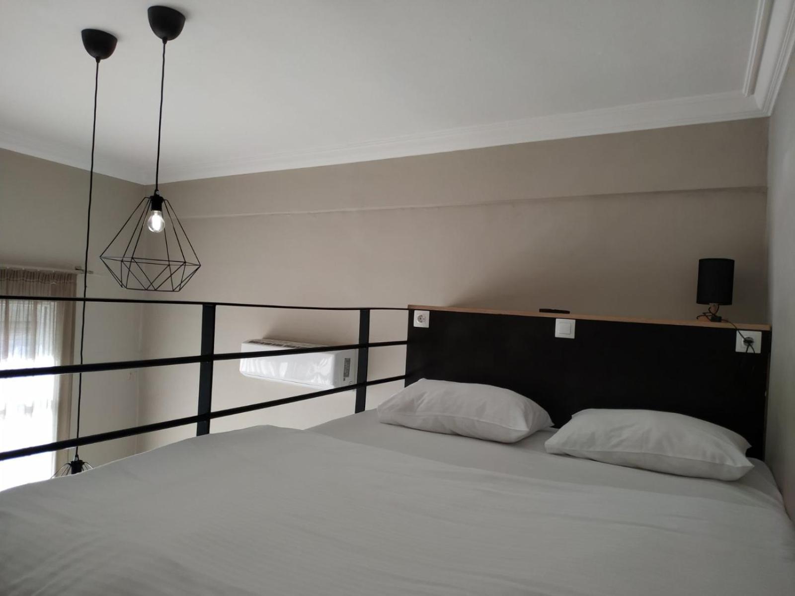 Kentrikon Hotel Chalkida Bagian luar foto