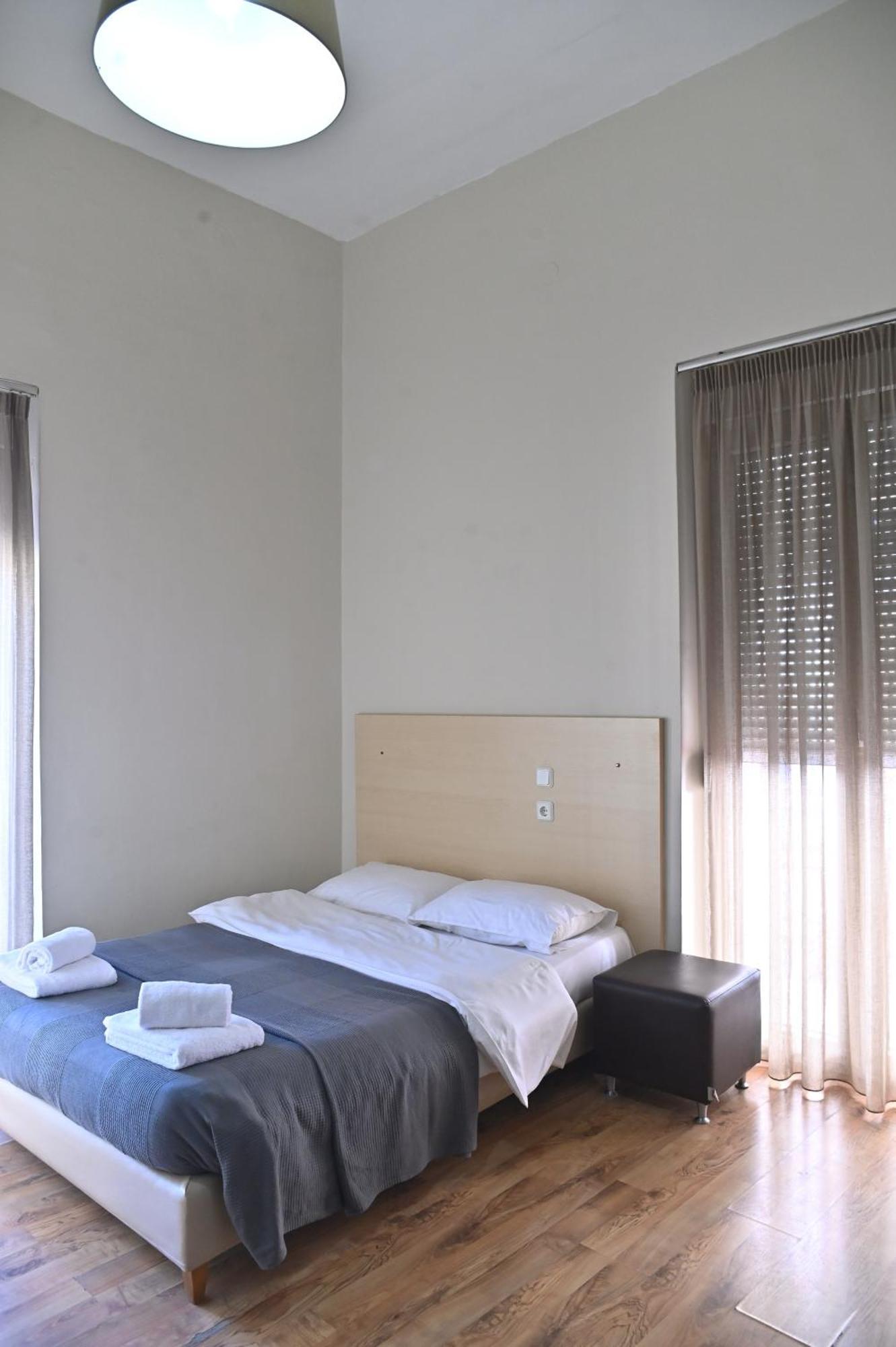 Kentrikon Hotel Chalkida Bagian luar foto