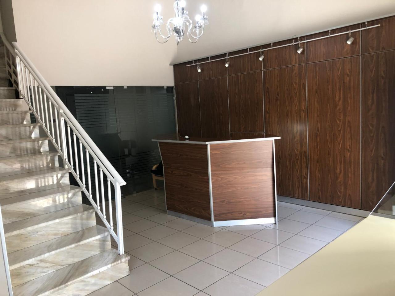 Kentrikon Hotel Chalkida Bagian luar foto