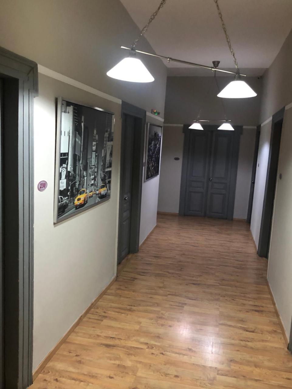 Kentrikon Hotel Chalkida Bagian luar foto